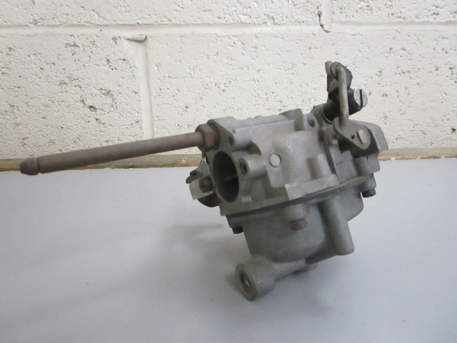 *NEW OEM* 0820 OMC Johnson Evinrude Carburetor 383662 0383662