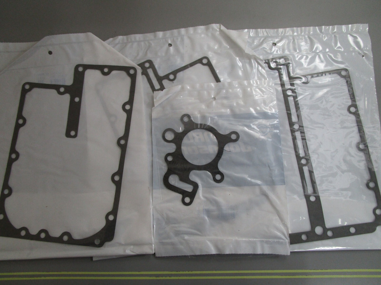 *NEW OEM* 0820 OMC Johnson Evinrude Powerhead Gasket Set 439085 0439085