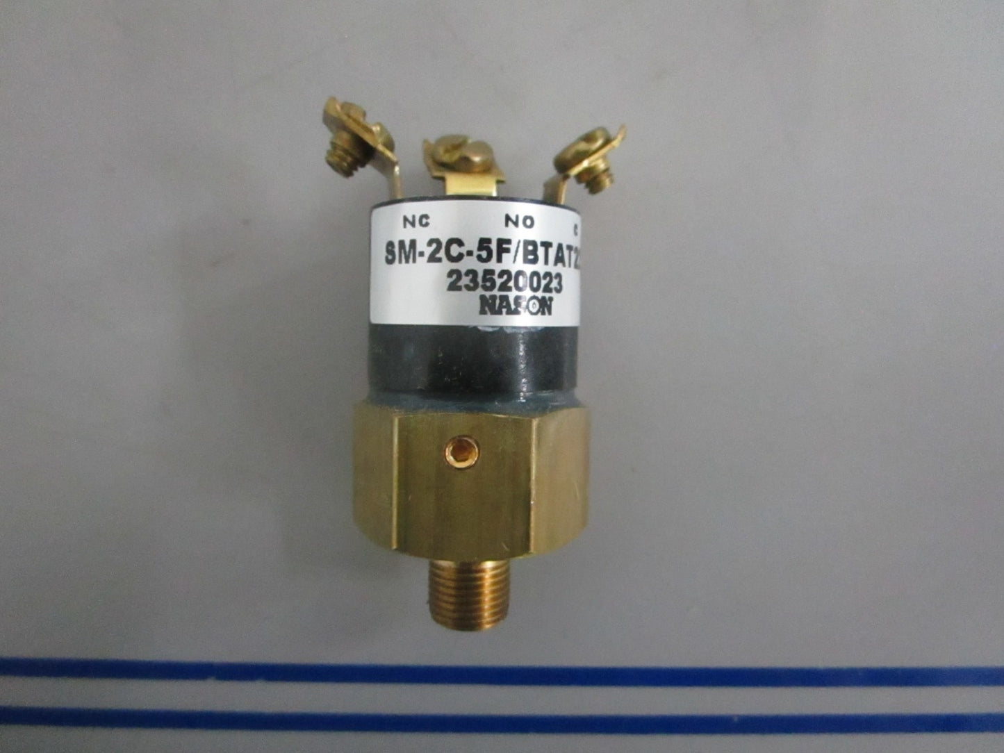 *NEW OEM* 0820 Detroit Diesel Switch 23520023