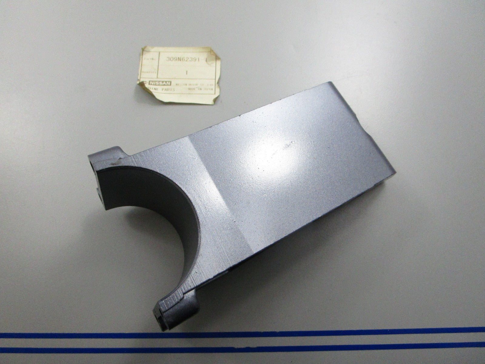 *NEW OEM* 0720 Tohatsu Nissan Swivel Bracket 309N62391-1
