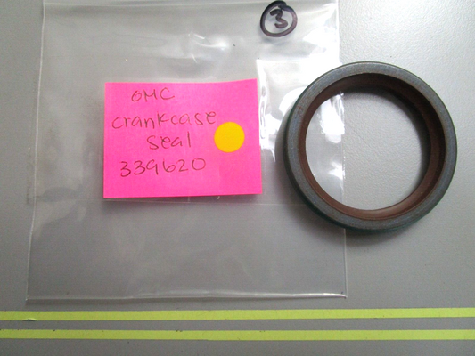 *NEW OEM* 0750 OMC Johnson Evinruide CRANKCASE SEAL 339620 0339620
