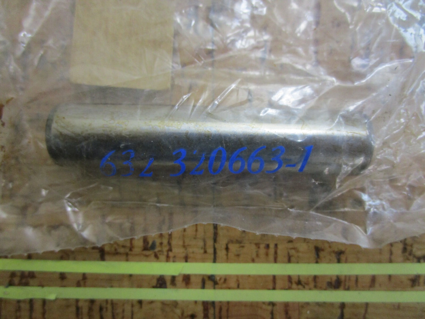 *NEW OEM* 0810 OMC Johnson Evinrude Wrist Pin 320663 0320663