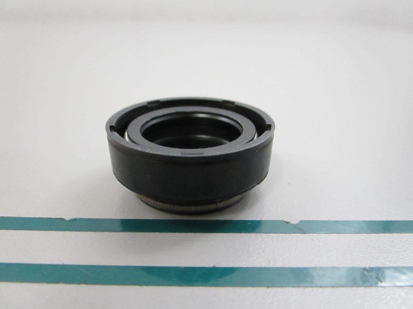NEW OEM 342786 0342786 OMC Johnson Evinrude Oil Seal 0810