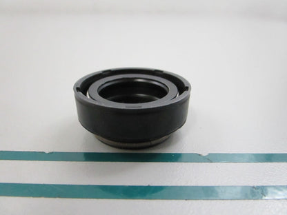 NEW OEM 342786 0342786 OMC Johnson Evinrude Oil Seal 0810