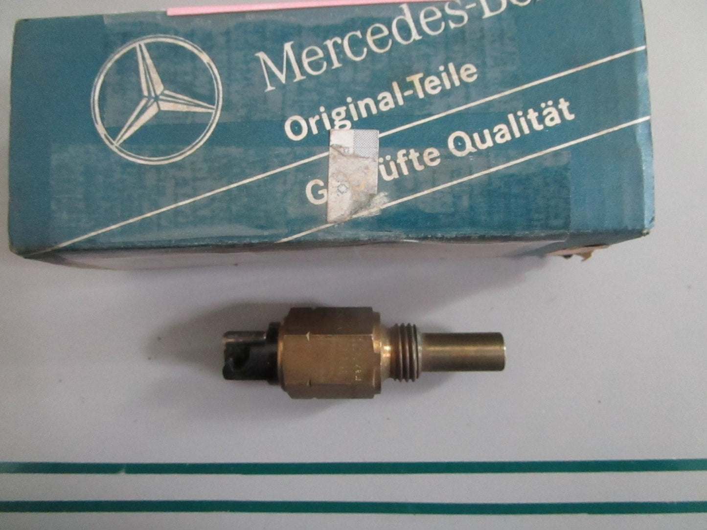 NEW OEM 0065451124 Mercedes-Benz Temperature Switch 0820