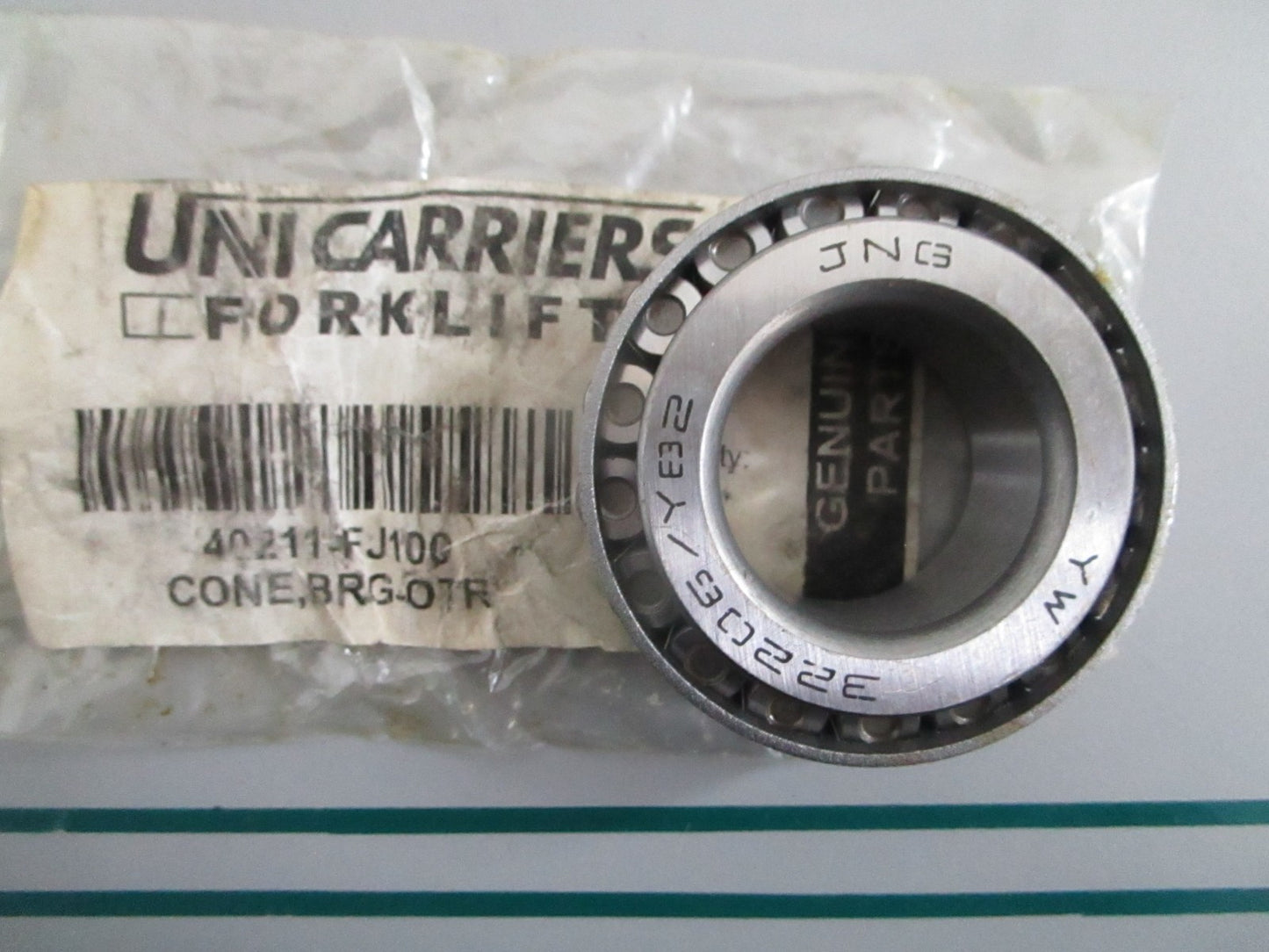 NEW OEM 40210-FJ100 UniCarriers Tapered Roller Bearing 0820