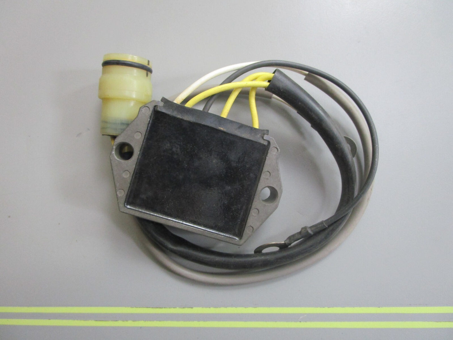 *NEW OEM* 0820 Suzuki Rectifier & Regulator 32800-93J02 32800-93J03