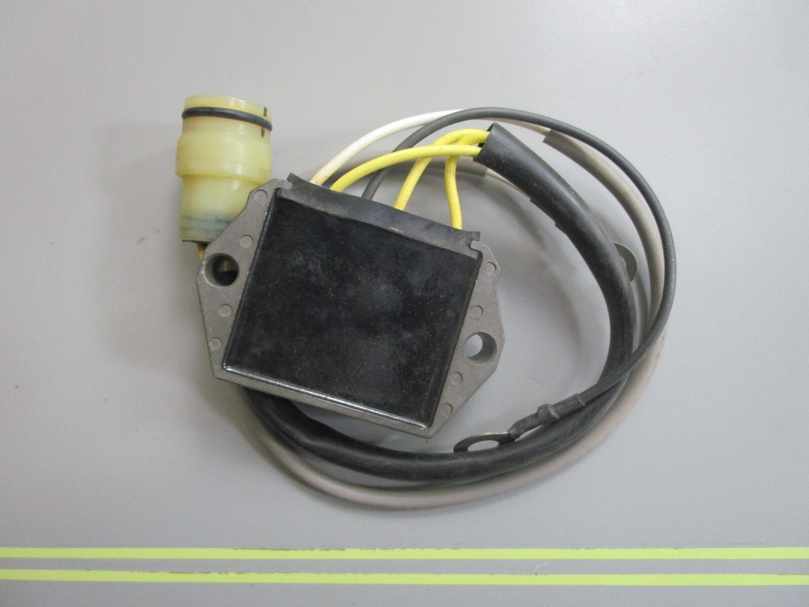 *NEW OEM* 0820 Suzuki Rectifier & Regulator 32800-93J02 32800-93J03