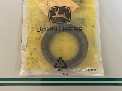 John Deere M91399 NEW OEM Spindle Hub Seal 655 755 855 Fairway Mower NOS 0720