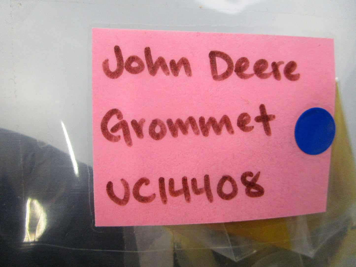 *NEW OEM* 0810 John Deere Grommet UC14408