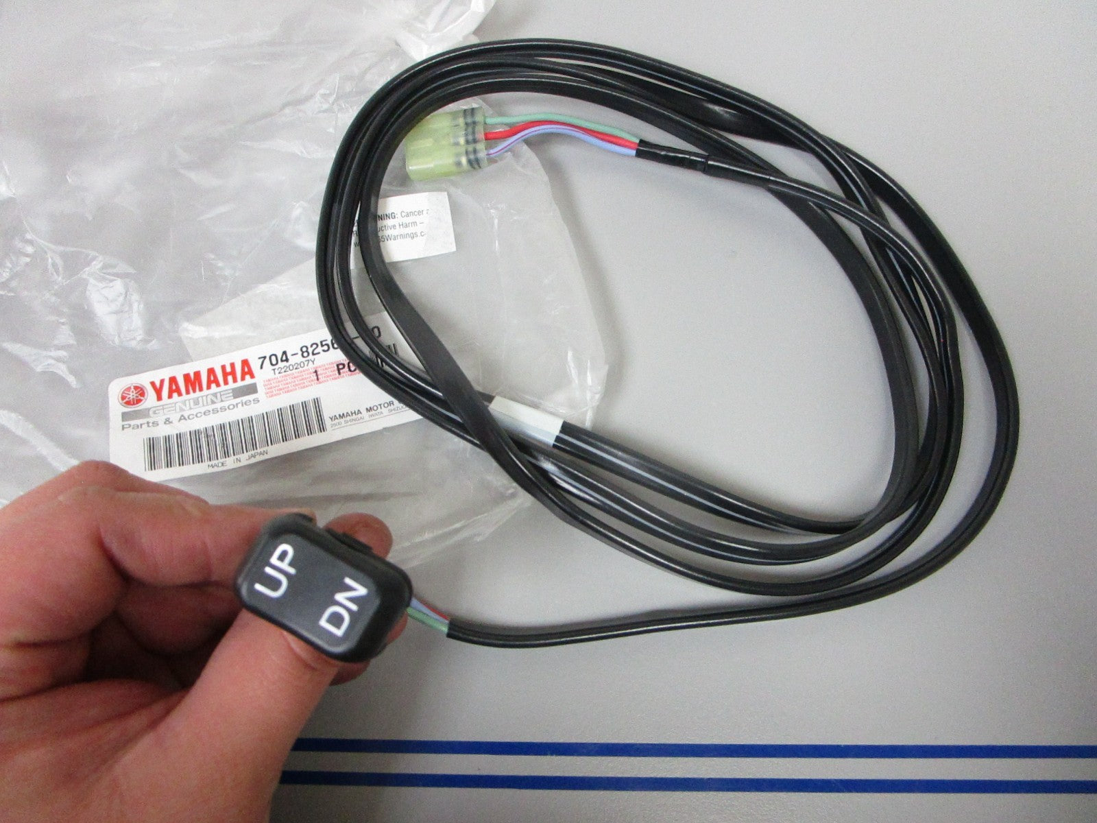 NEW OEM 704-82563-60-00 Yamaha Trim & Tilt Switch Assembly 0720