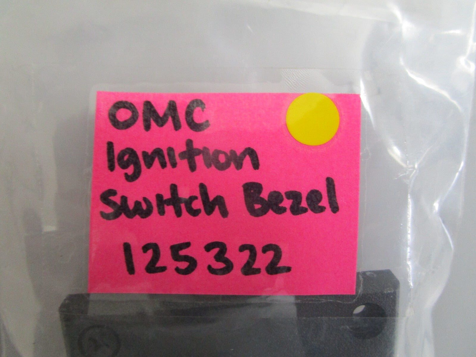 *NEW OEM* 0810 OMC Johnson Evinrude Ignition Switch Bezel 125322 0125322