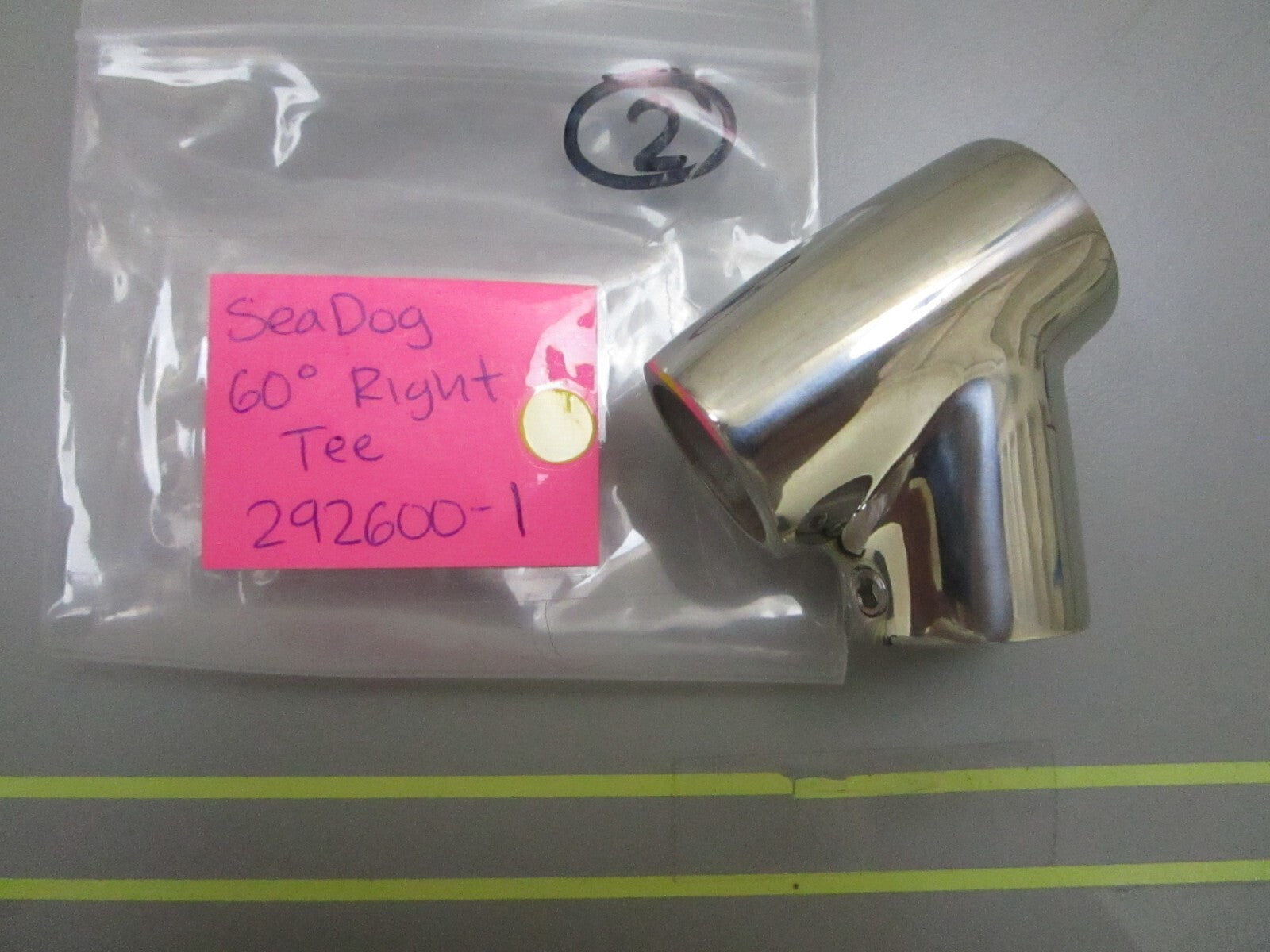 *NEW* 0810 SeaDog 60° Right Tee 292600-1