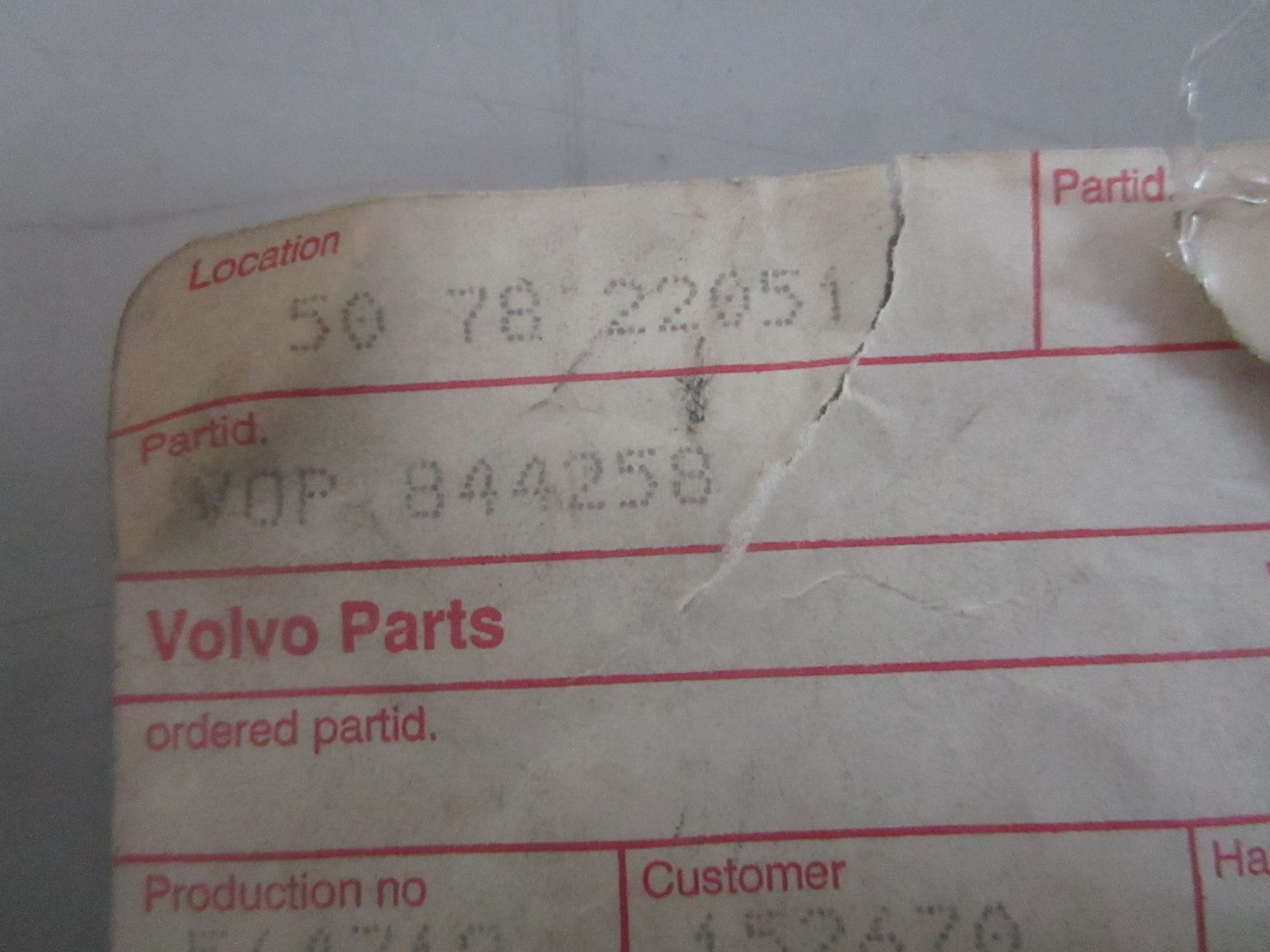 *NEW OEM* 0820 Volvo Penta Coolant Pipe 844258