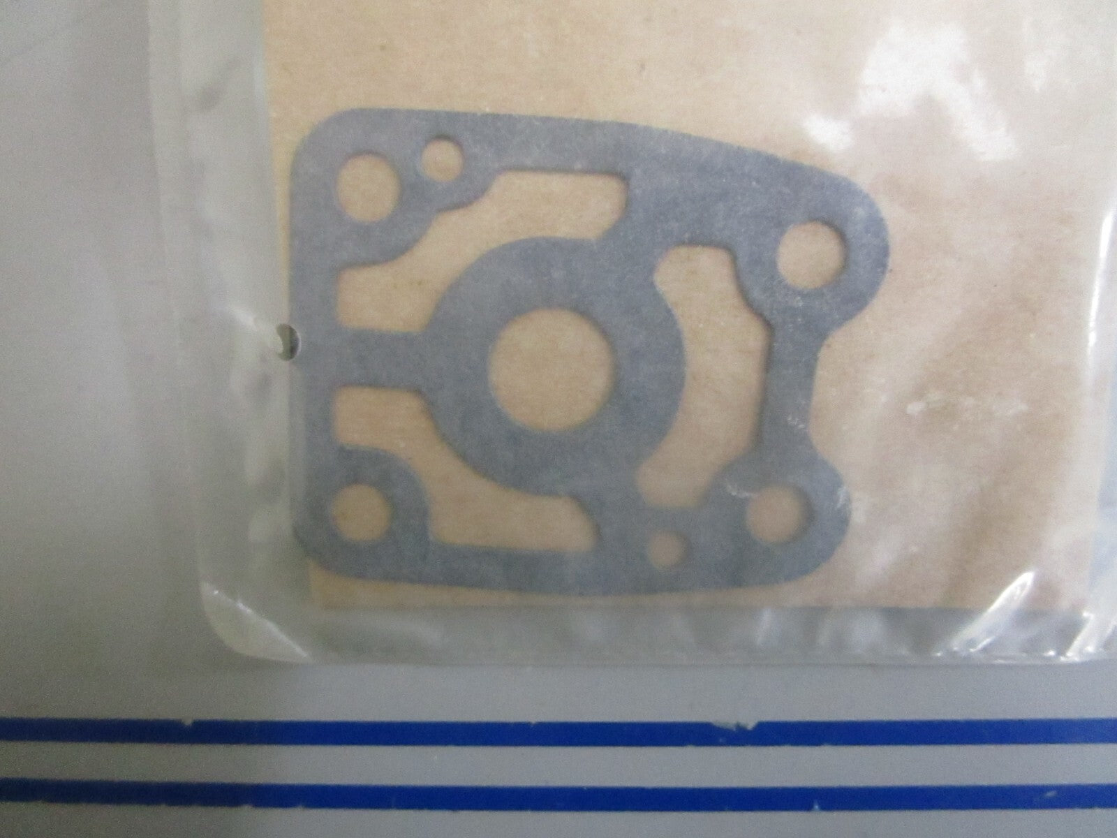 *NEW OEM* 0810 Mercury Quicksilver Gasket 27-41822