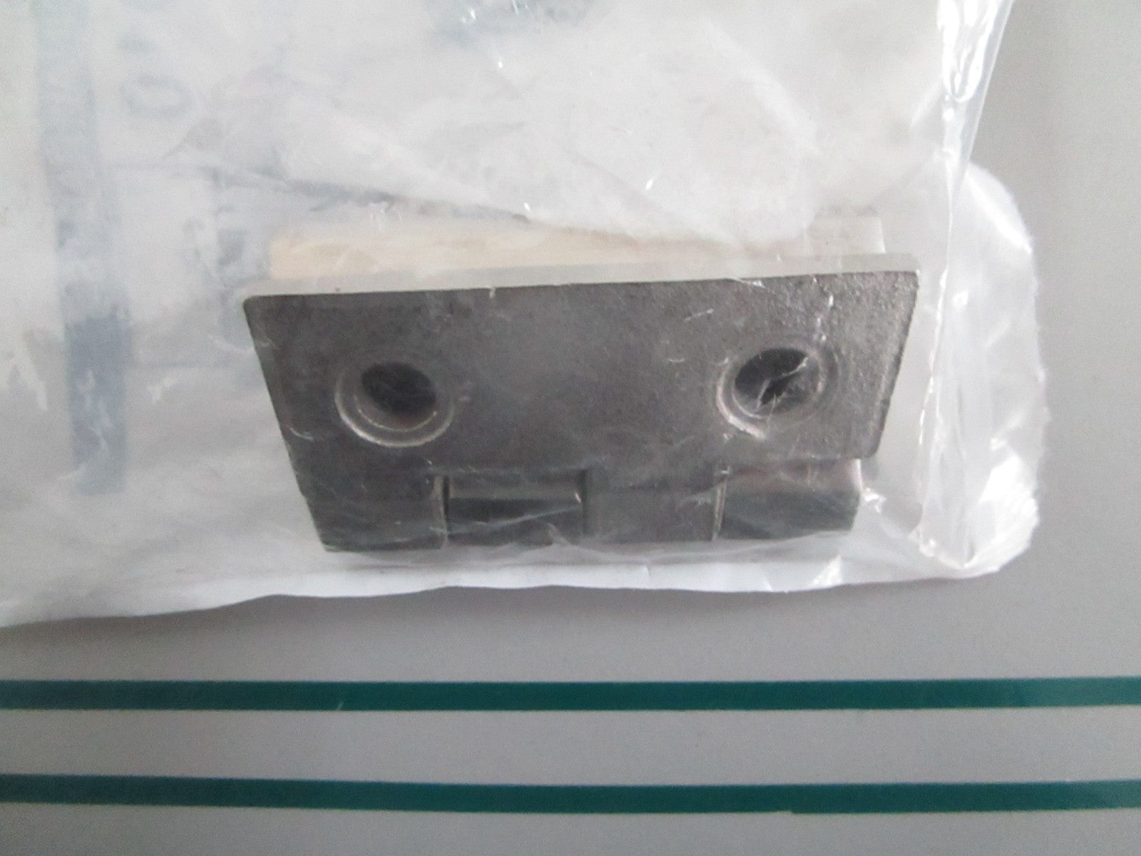 NEW OEM 509.100.0010 HIAB Rear Door Hinge 0820
