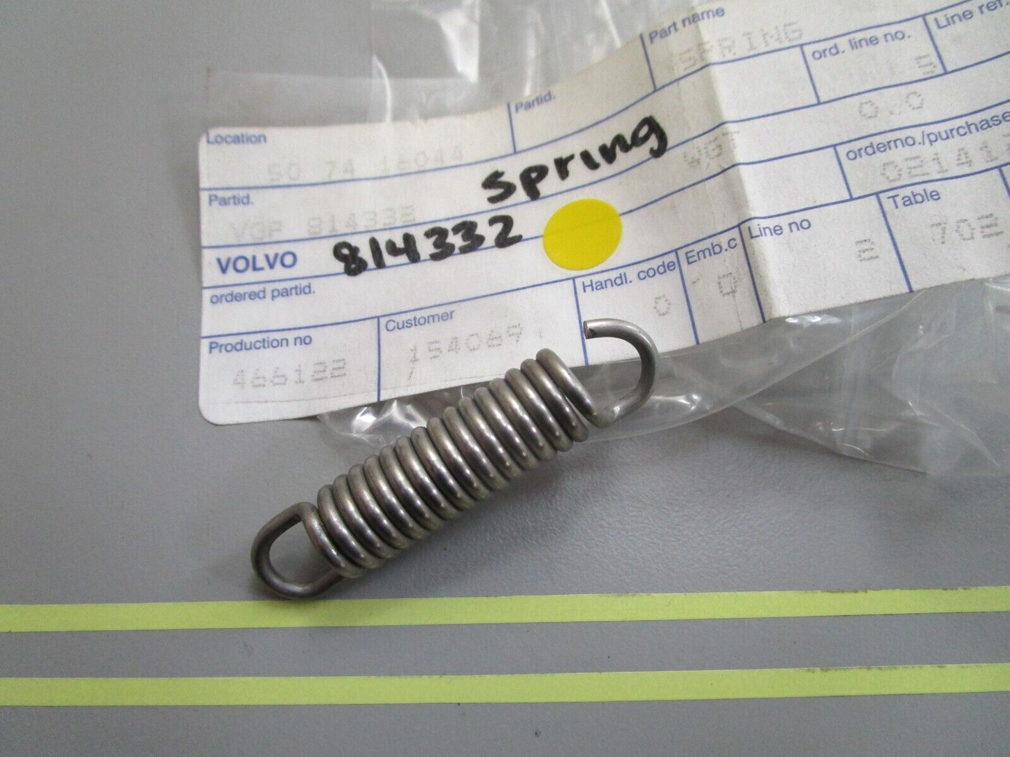 *NEW OEM* 0810 Volvo Penta Spring 814332