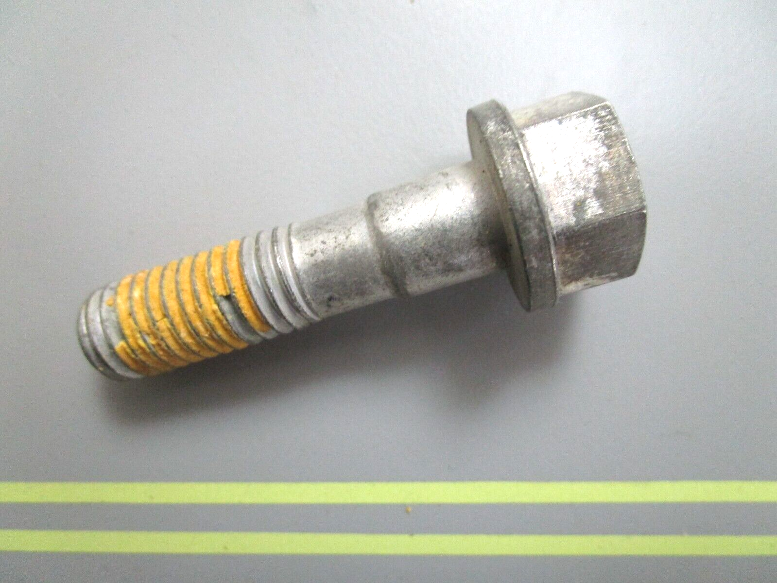 *NEW OEM* 0750 OMC Johnson Evinrude STEERING ARM SCREW 343024 0343024