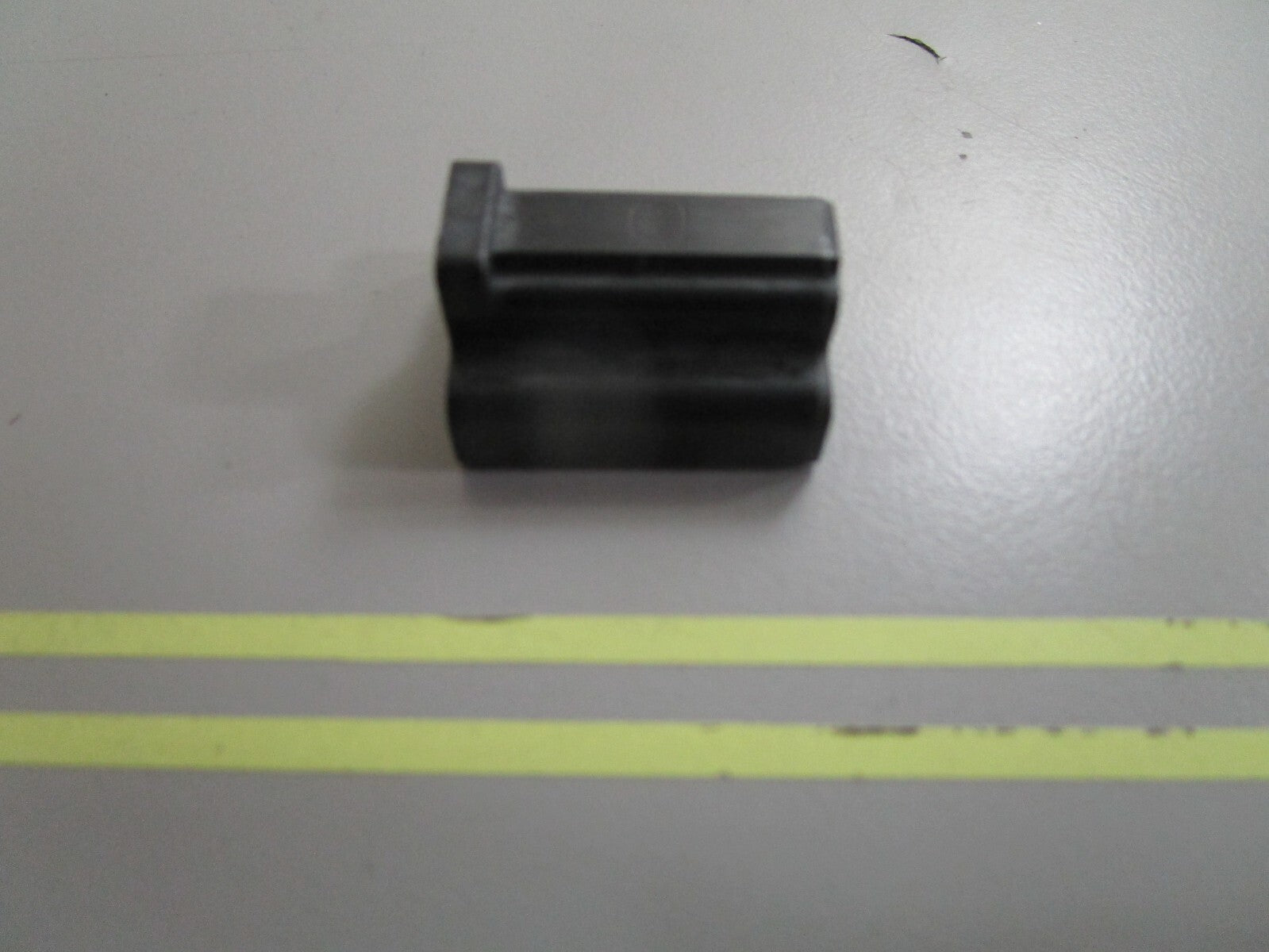 *NEW OEM* 0810 OMC Johnson Evinrude Terminal Housing 309474 0309474