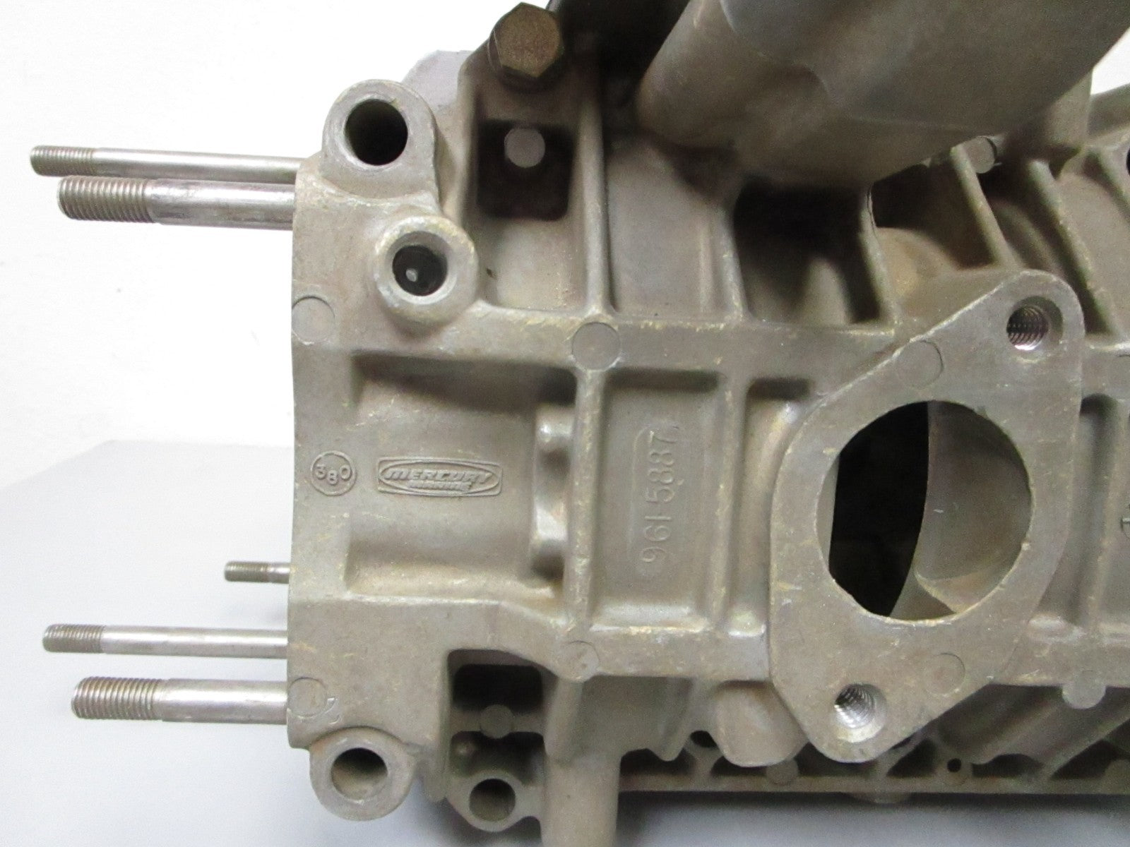 *NEW OEM* 0720 Mercury 65hp Cylinder Crankcase 961-5887 869-6005A3