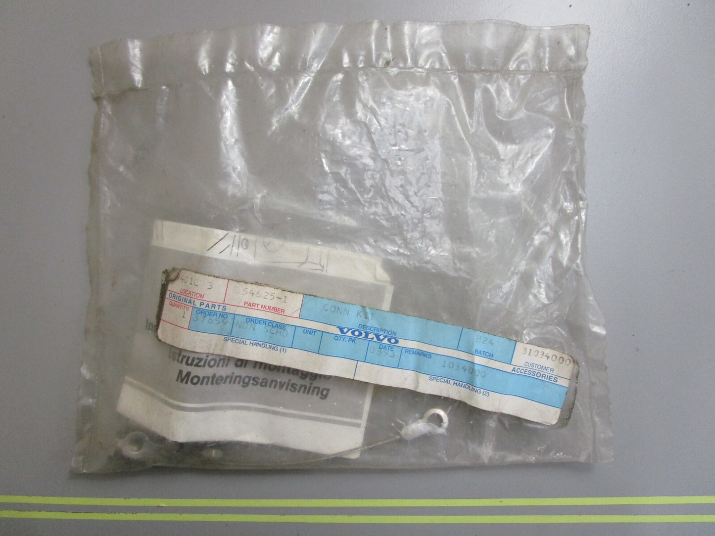 *NEW OEM* 0810 Volvo Penta Cable Kit 854625