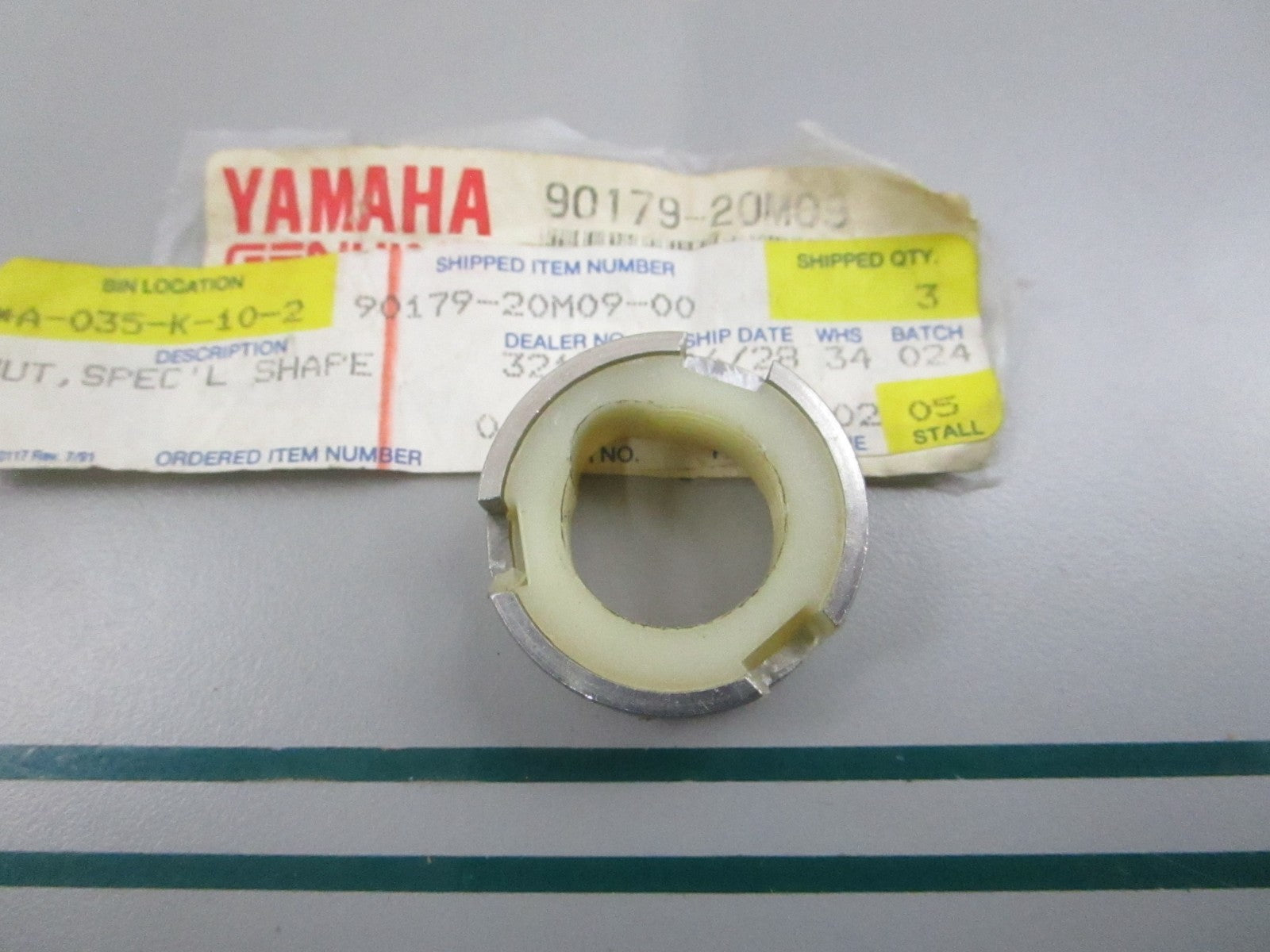 NEW OEM 90179-20M09-00 Yamaha Special Shape Nut 0810