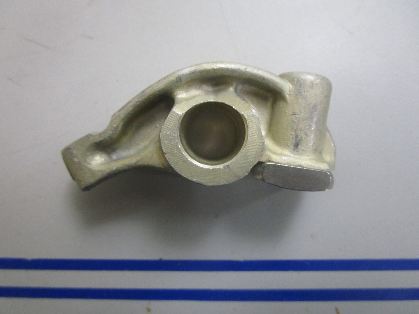 *NEW OEM* 0820 OMC Johnson Evinrude Rocker Arm 438264 0438264