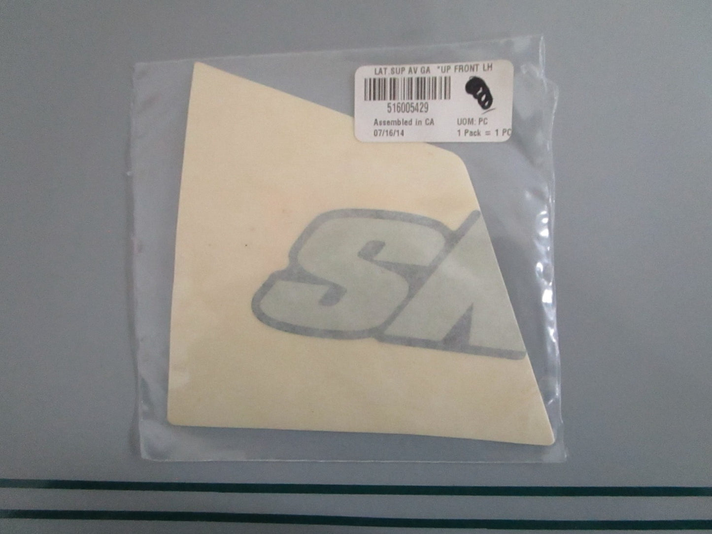 NEW OEM 516005429 Ski-Doo Upper Side Decal 0820