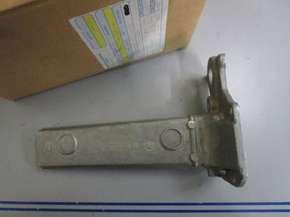 *NEW OEM* 0820 OMC Johnson Evinrude Exhaust Tube 391685 0391685 327029