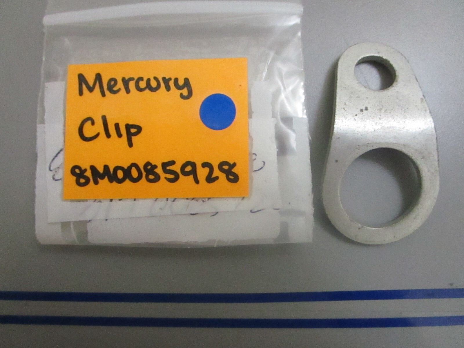 *NEW OEM* 0810 Mercury Quicksilver Clip 8M0085928