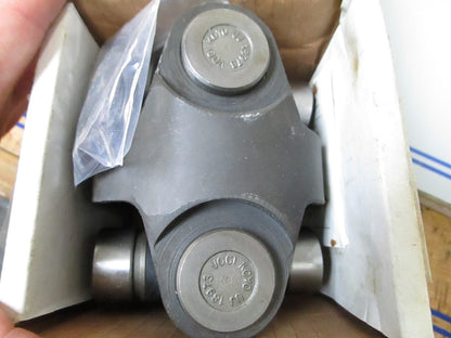 *NEW* 0720 Sierra Center Socket 18-2128 Replaces: Mercruiser 39383T