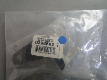 *NEW OEM* 0770 OMC Johnson Evinrude Cam and Lever Assembly 0398682