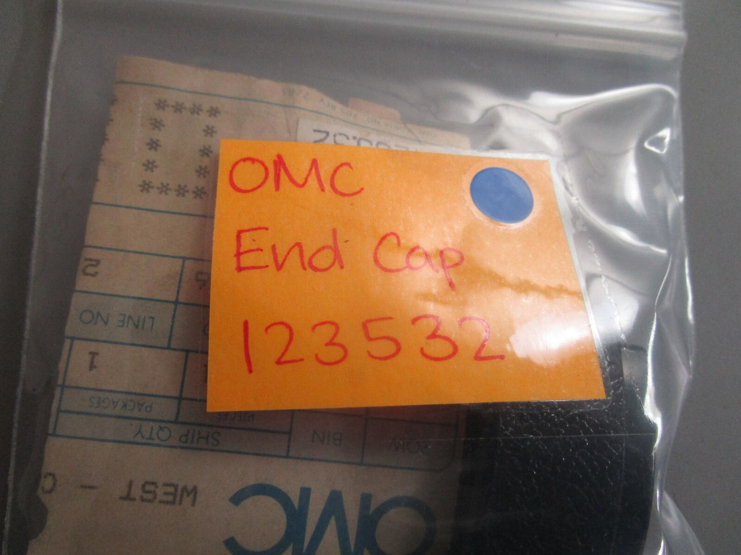 *NEW OEM* 0770 OMC Johnson Evinrude End Cap 123532 0123532