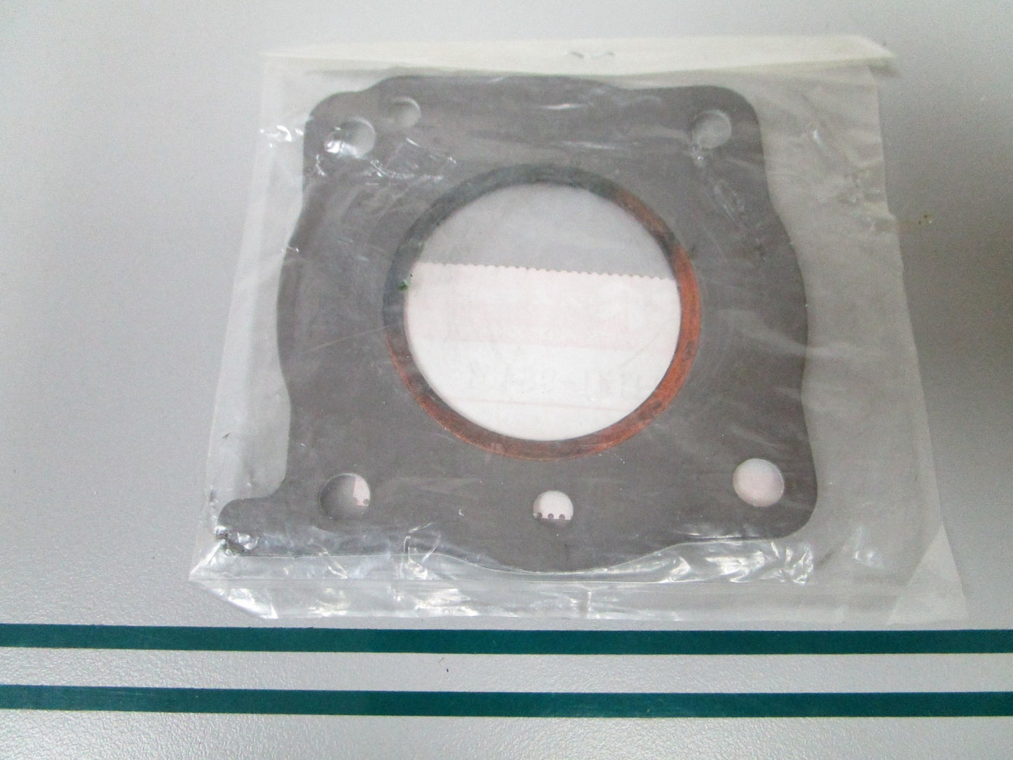NEW OEM 11141-98401 Suzuki Cylinder Head Gasket 0810