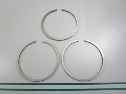 NEW OEM 378424 0378424 OMC Johnson Evinrude 2 Piston Ring Set 0810