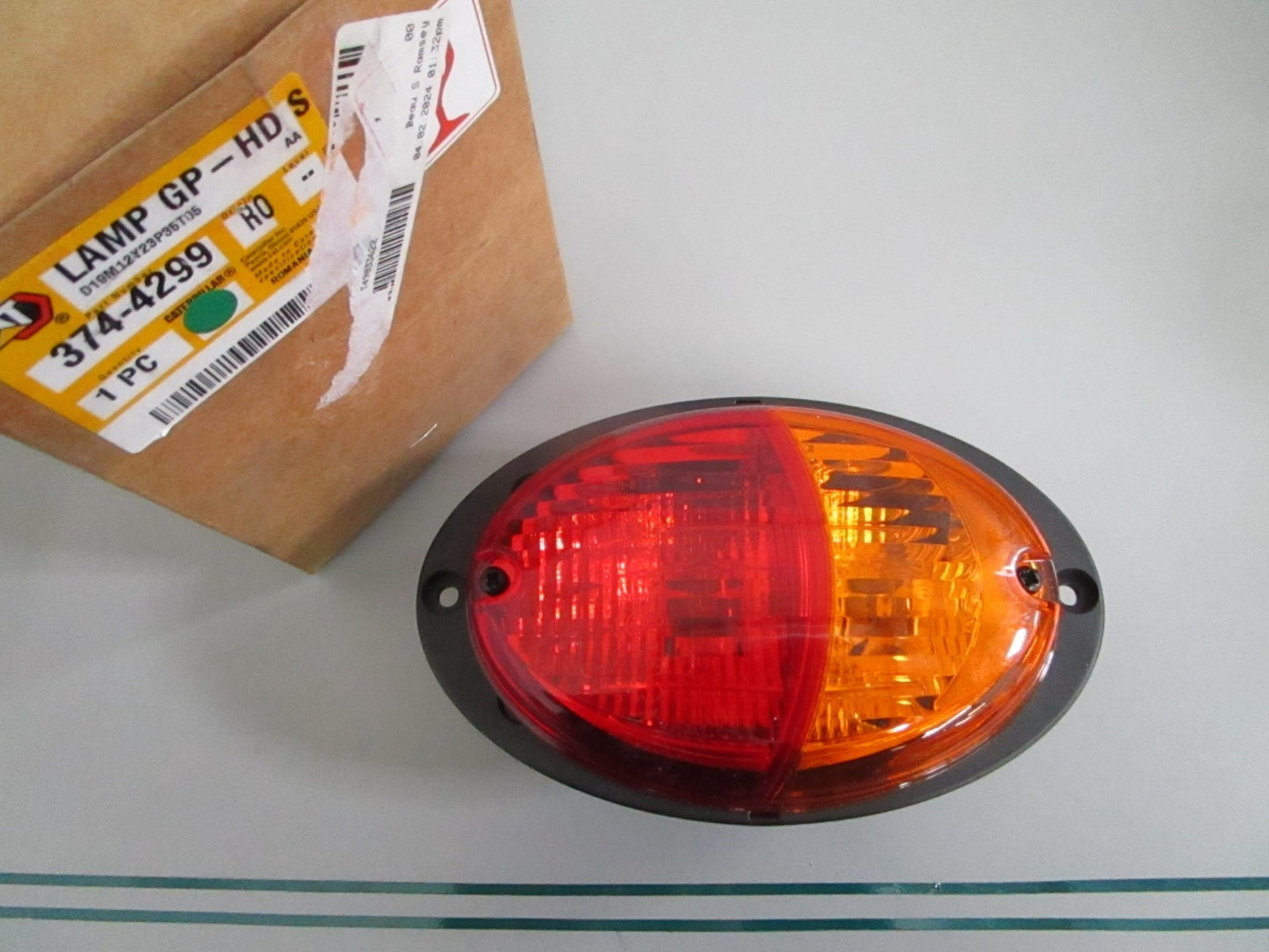 Caterpillar 374-4299 NEW OEM Head Signal Light Assembly 12V CAT Equipment 0820