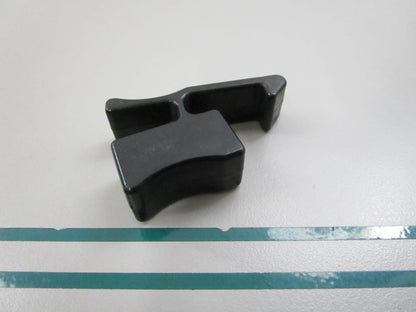 NEW OEM 324599 0324599 OMC Johnson Evinrude Tilt End Pin 0810