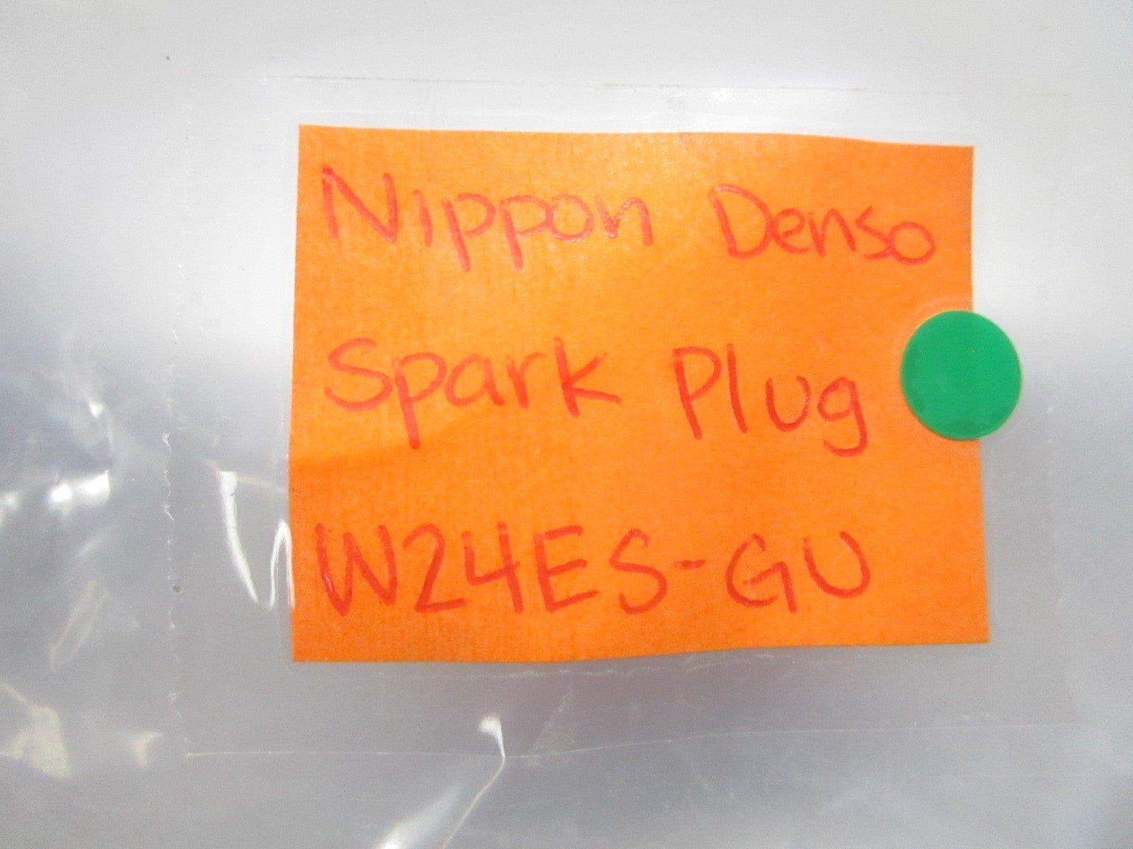 NEW OEM W24ES-GU Nippon Denso Spark Plug 0810
