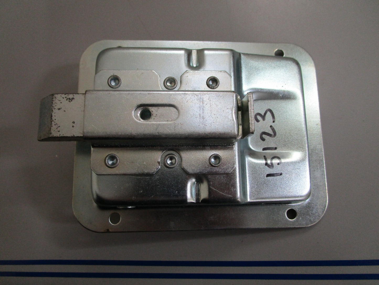 *NEW OEM* 0820 Generac Latch Paddle 15123