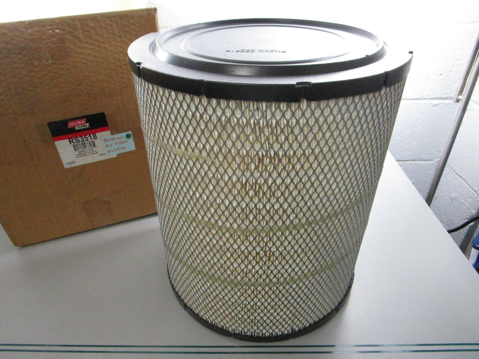 NEW RS3518 Baldwin Air Filter 0820