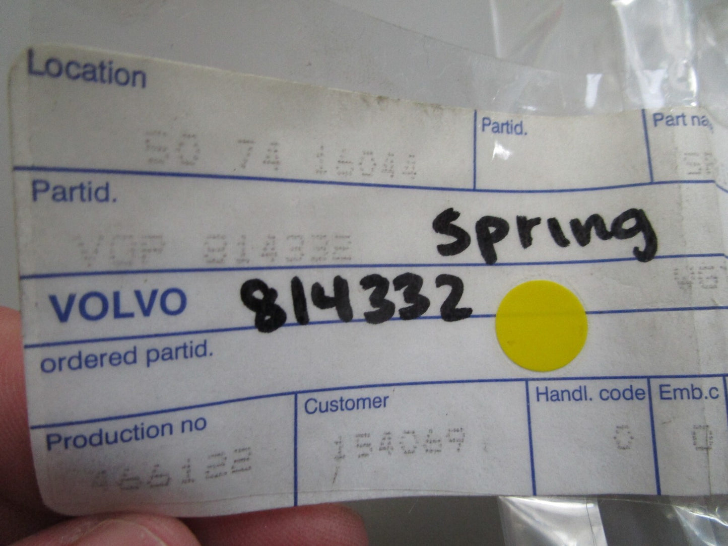 *NEW OEM* 0810 Volvo Penta Spring 814332