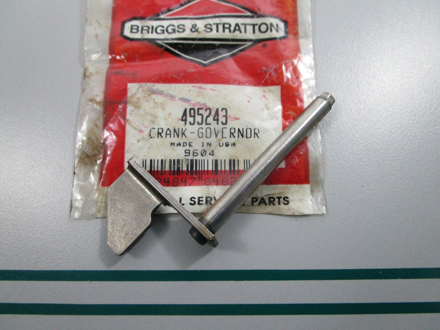 NEW OEM 495243 Briggs & Stratton Governor Crank 0810