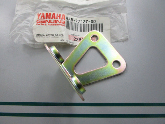NEW OEM 8AB-77127-00-00 Yamaha Stay 0810