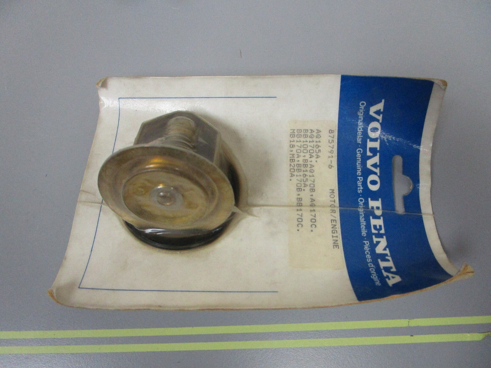 *NEW OEM* 0810 Volvo Penta Thermostat Kit 875791-6