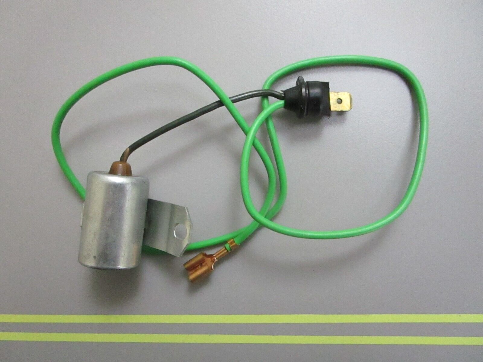 *NEW OEM* 0810 Volvo Penta Condenser 243653