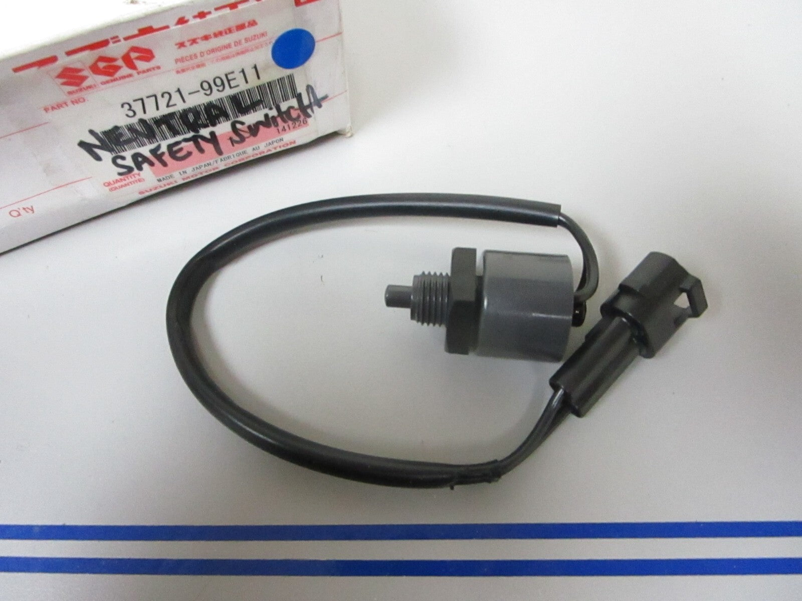 *NEW OEM* 0720 Suzuki Neutral Switch 37721-99E11