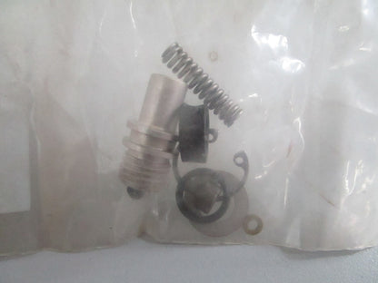 NEW OEM 173260 0173260 OMC Johnson Evinrude Release Valve Kit 0820