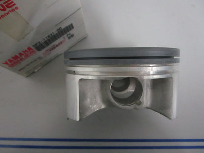NEW OEM 5PX-11631-00-00 Yamaha Piston 0820