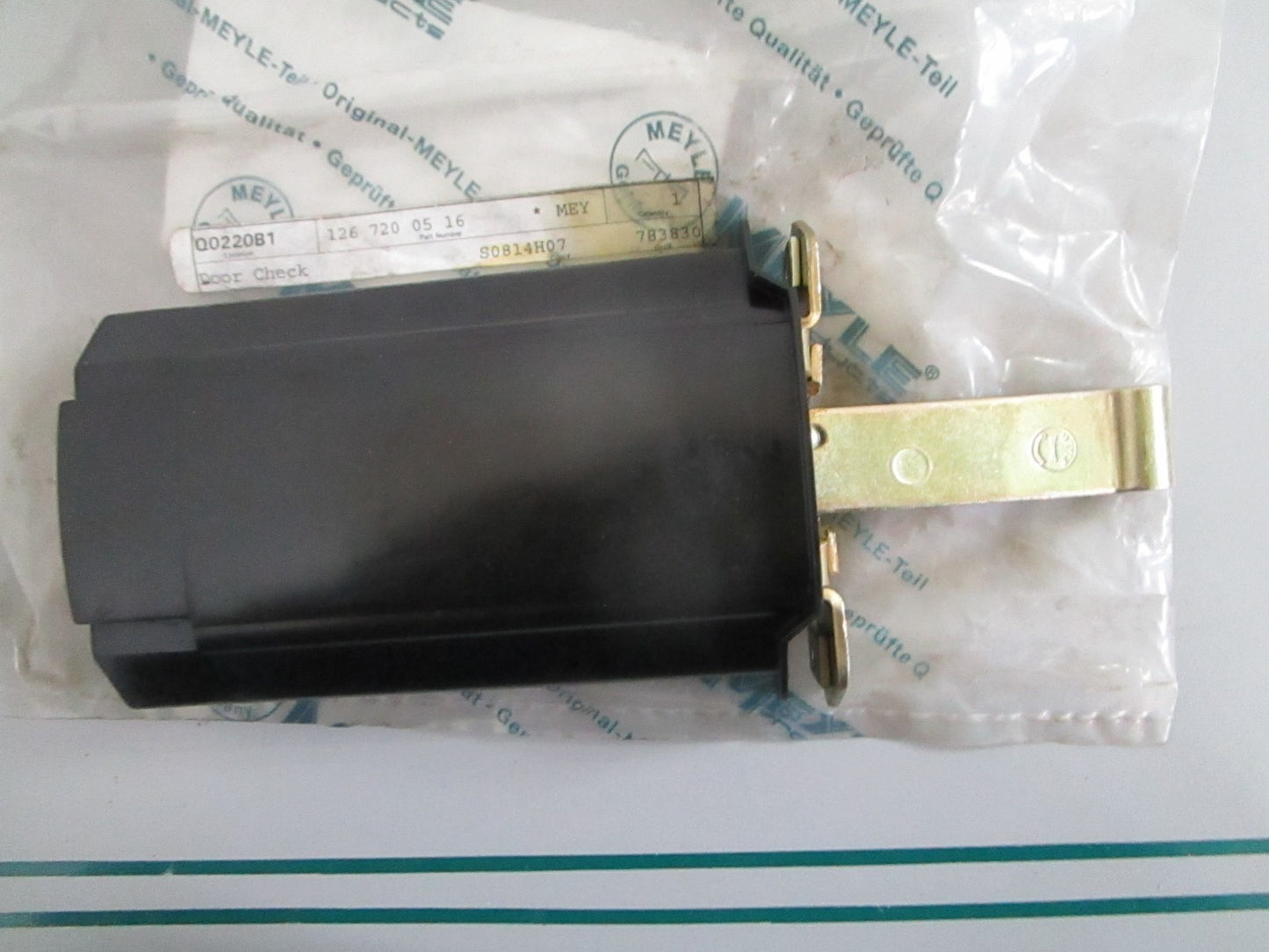 NEW OEM 1267200518 Mercedes-Benz Door Check 0820