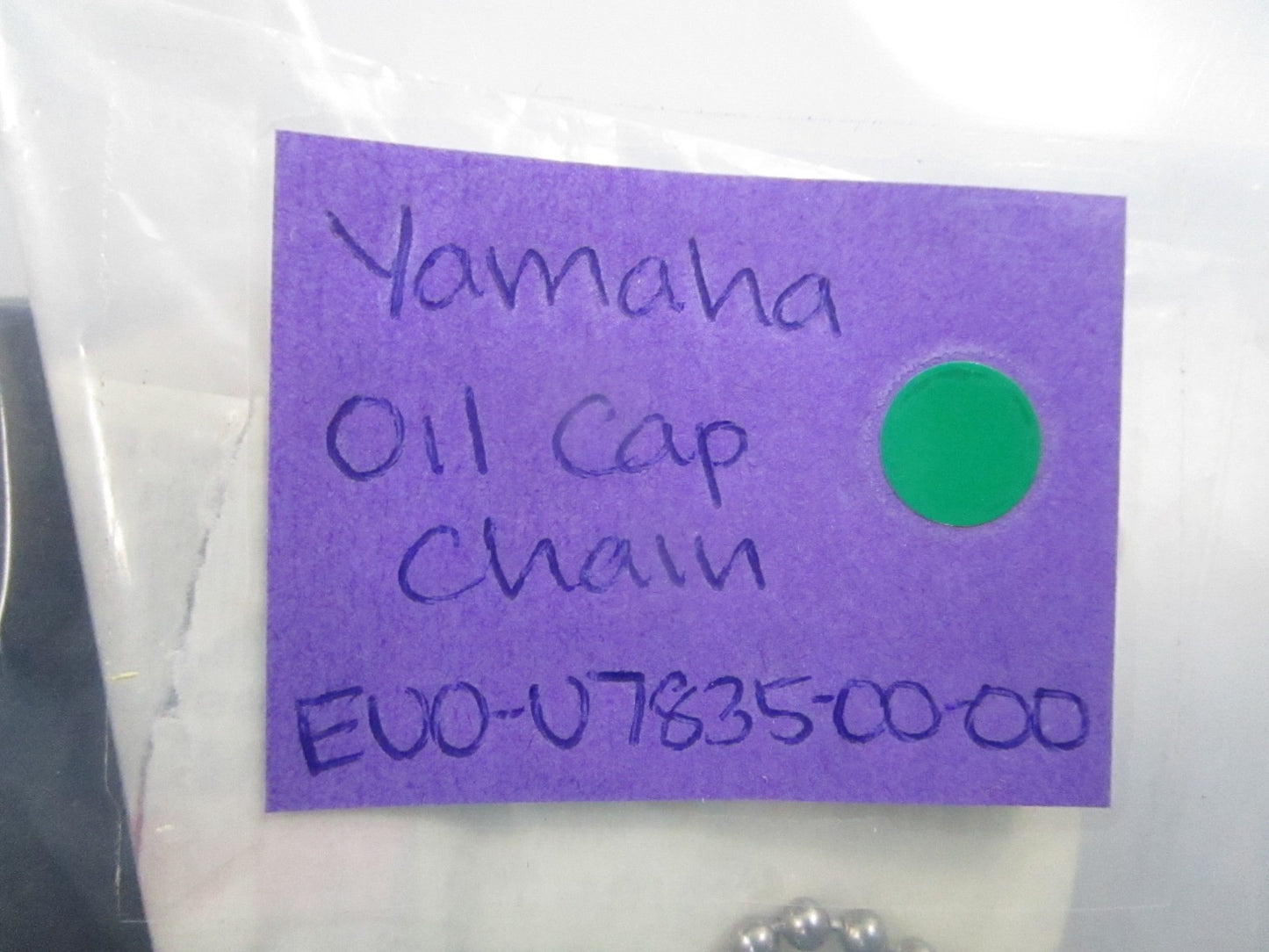 NEW OEM EU0-U7835-00-00 Yamaha Oil Cap Chain 0810